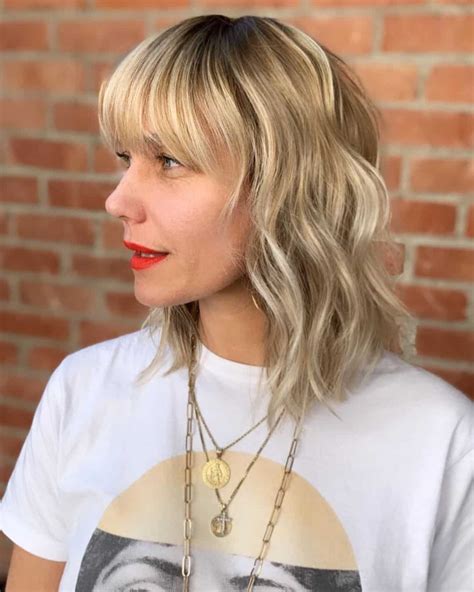 mid length bob with bangs